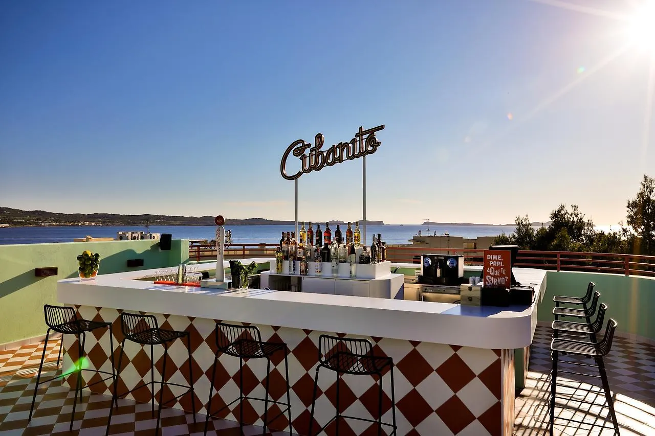 Hotel Cubanito Ibiza San Antonio Abad 4*,